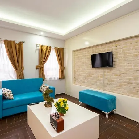 Fanda Suites Apart Otel *